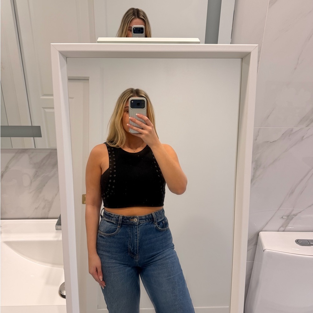 BCBG Black Sleeveless Crop Top